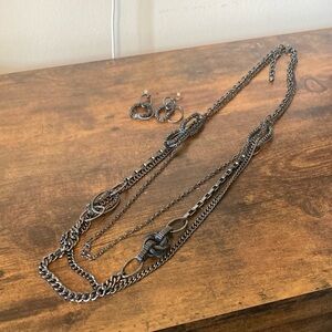 Premier Designs Black Necklace and Earrings set